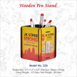 112021226 WOODEN PEN STAND
