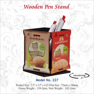 112021227 WOODEN PEN STAND