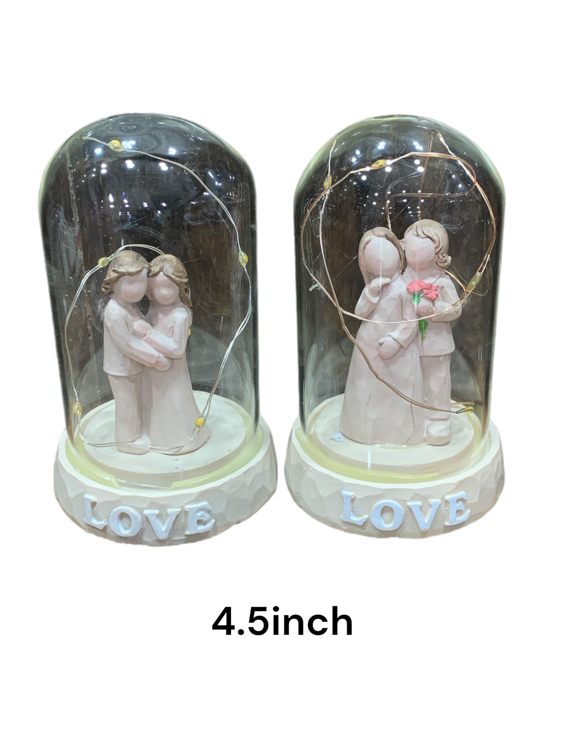22750 (120)-COUPLE SHOWPIECE WITH LIGHT