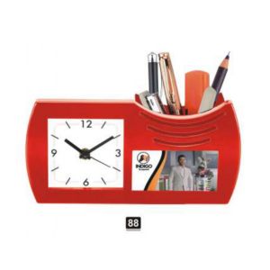 24202388*TABLE CLOCK WITH PEN STAND