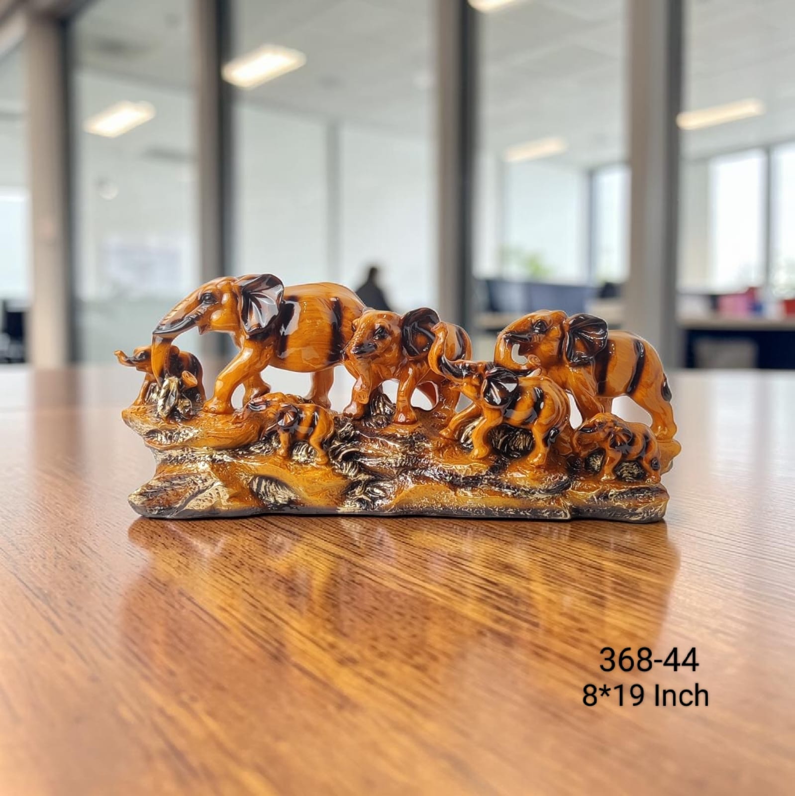 SEVEN ELEPHANT * 368-44