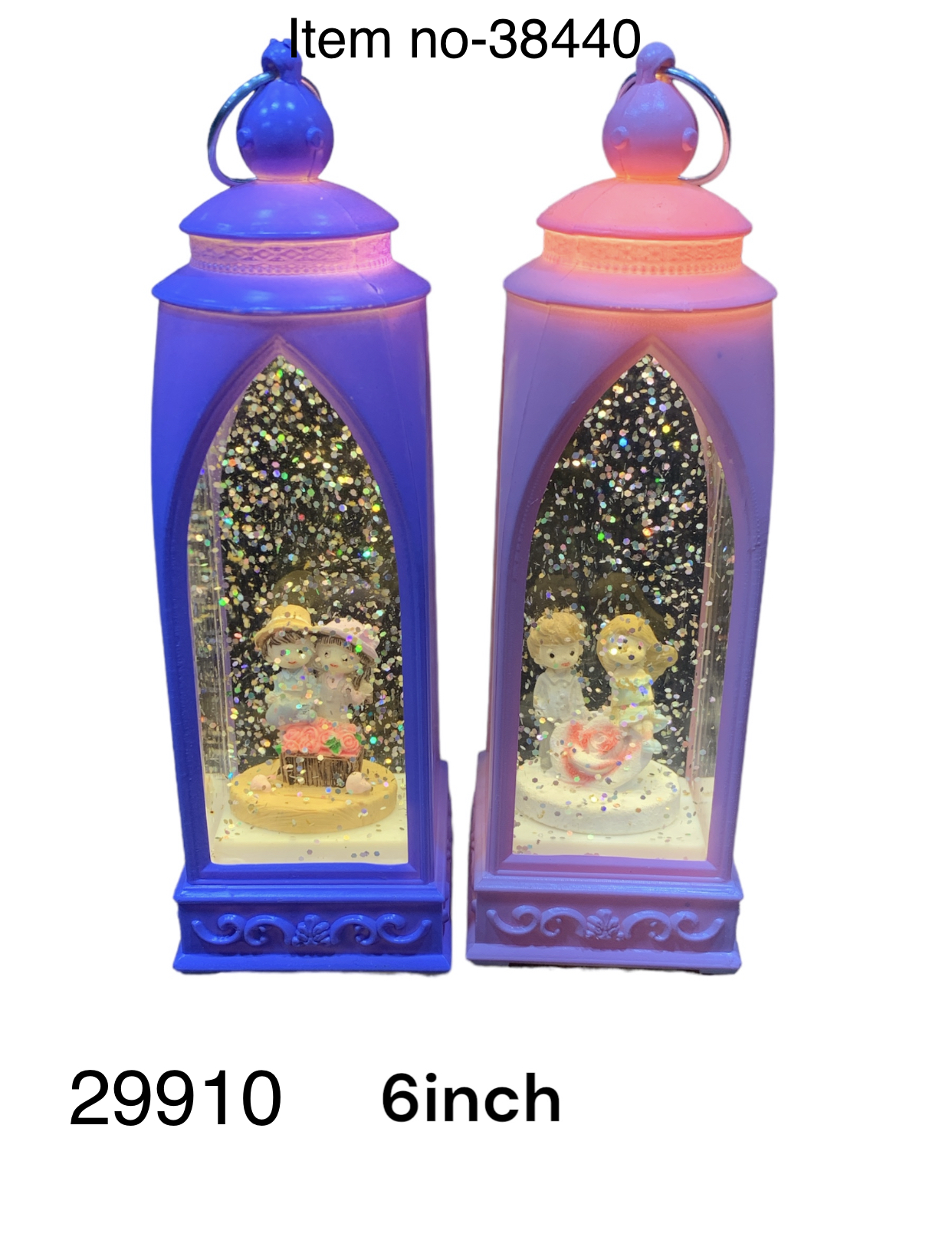 38440 (72)-COUPLE SHOWPIECE WITH LIGHT