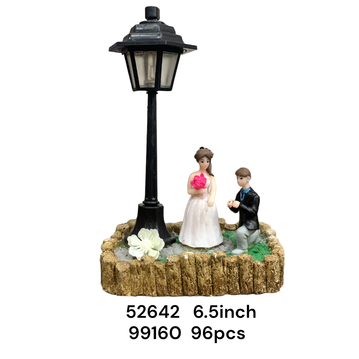 52642 (96)-COUPLE SHOWPIECE