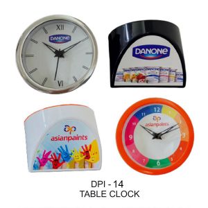 53202214*New Look Table Clock
