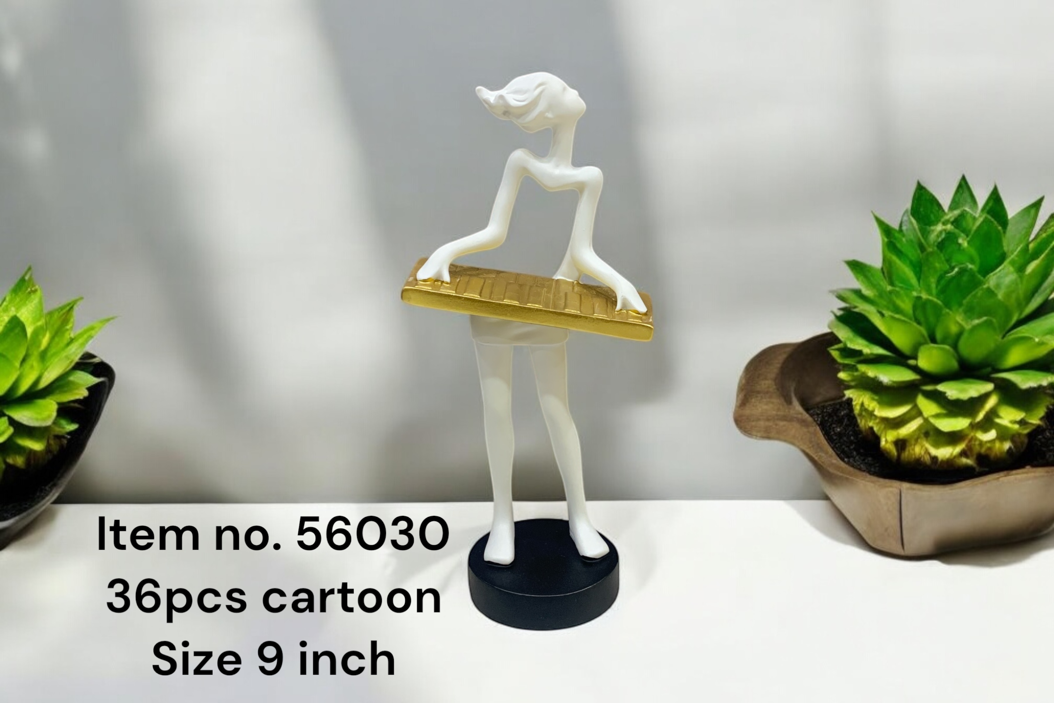 56030 (36)-MUSICIAN SHOWPIECE