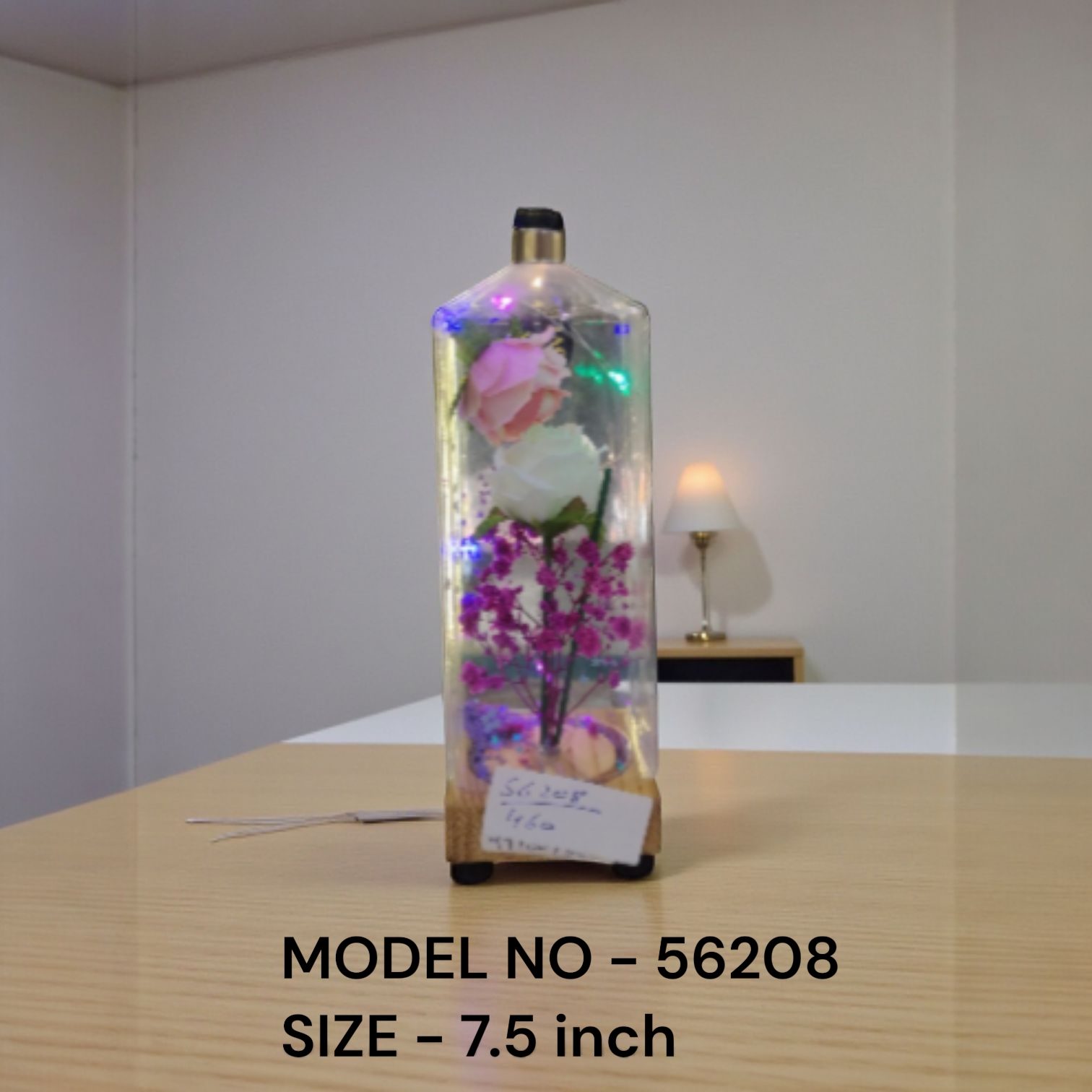 56208 (72)-GLASS SHOWPIECE