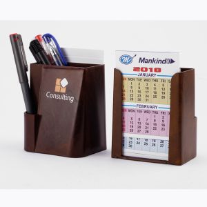 6202109 WOOD PEN STAND WITH CALENDER